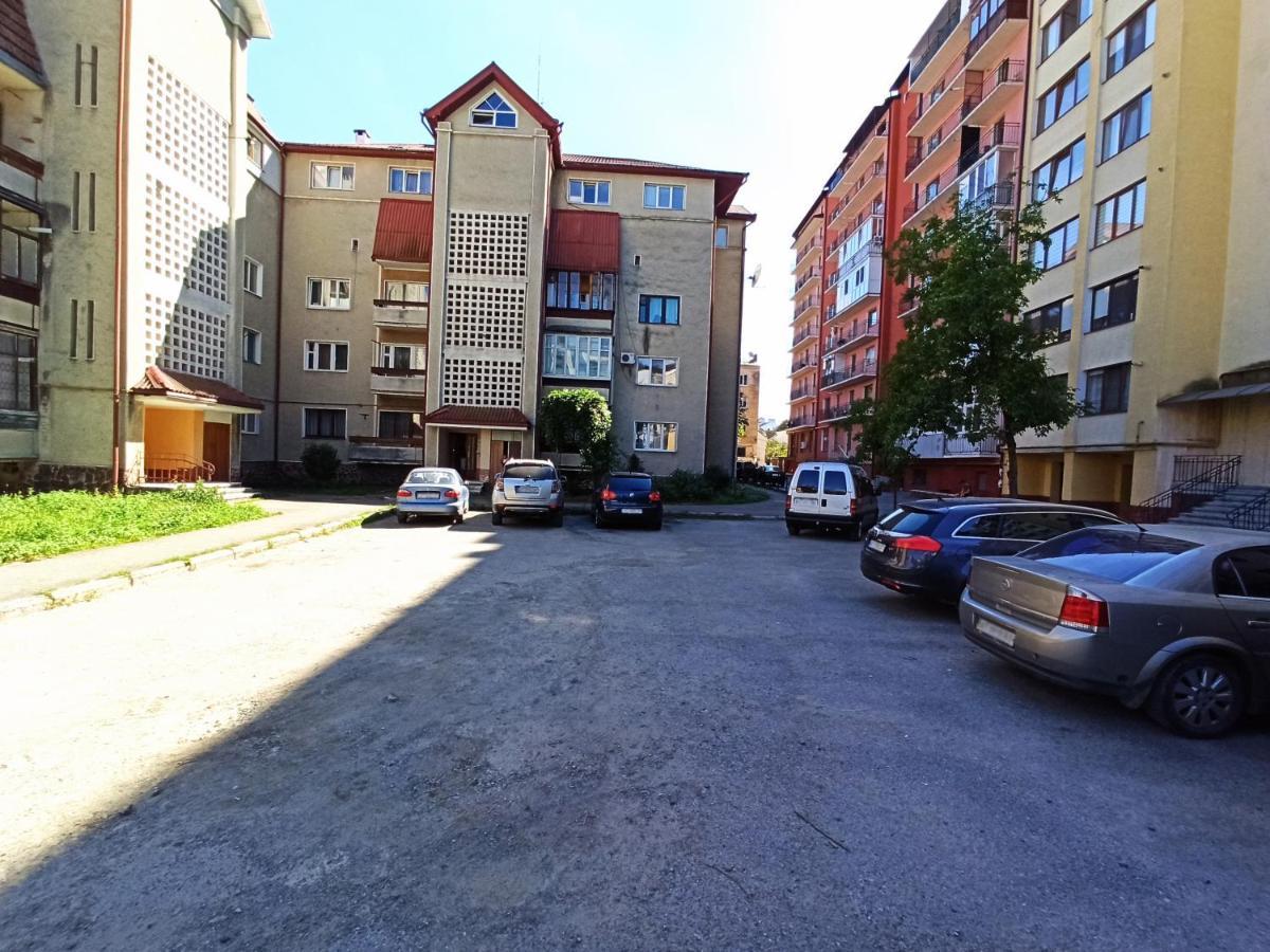 Сentral Ap4You.If Ivano-Frankivsk Buitenkant foto